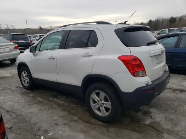 3GNCJPSB2GL215496 2016 CHEVROLET TRAX - Image 2