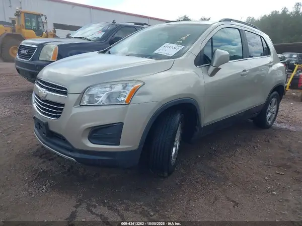 3GNCJPSB2GL218107 2016 CHEVROLET TRAX - Image 2