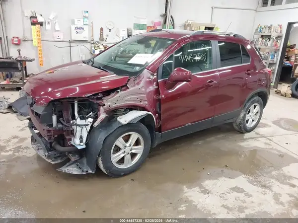3GNCJPSB2GL220262 2016 CHEVROLET TRAX - Image 2
