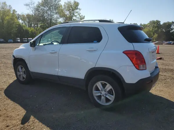 3GNCJPSB2GL262530 2016 CHEVROLET TRAX - Image 2