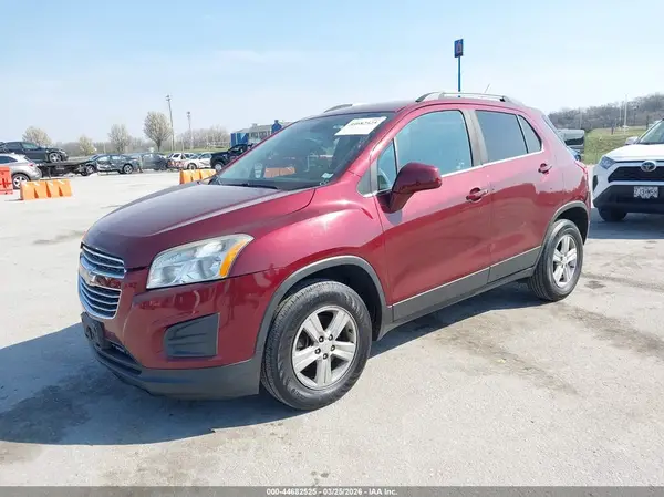 3GNCJPSB2GL269624 2016 CHEVROLET TRAX - Image 2