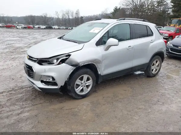 3GNCJPSB2HL131647 2017 CHEVROLET TRAX - Image 2