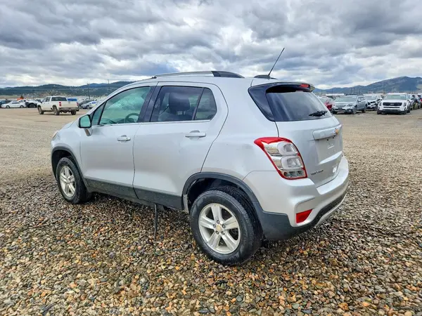 3GNCJPSB2HL164339 2017 CHEVROLET TRAX - Image 2