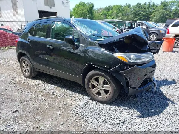 3GNCJPSB2HL180119 2017 CHEVROLET TRAX - Image 1