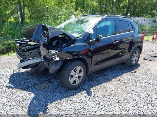3GNCJPSB2HL180119 2017 CHEVROLET TRAX - Image 2