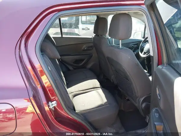 3GNCJPSB2HL187166 2017 CHEVROLET TRAX - Image 8
