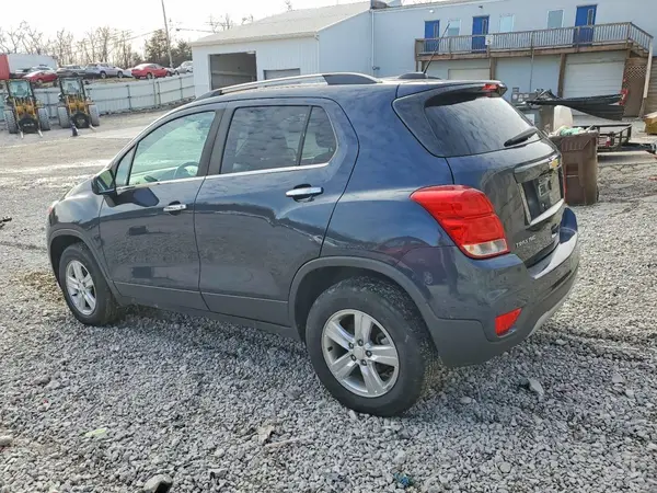 3GNCJPSB2JL155047 2018 CHEVROLET TRAX - Image 2