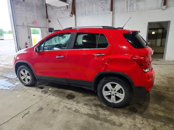 3GNCJPSB2JL171443 2018 CHEVROLET TRAX - Image 2