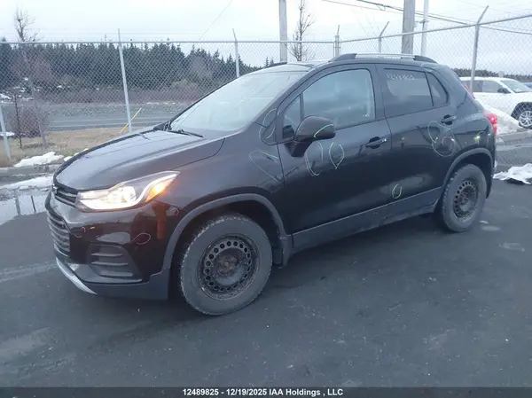 3GNCJPSB2JL178358 2018 CHEVROLET TRAX - Image 2