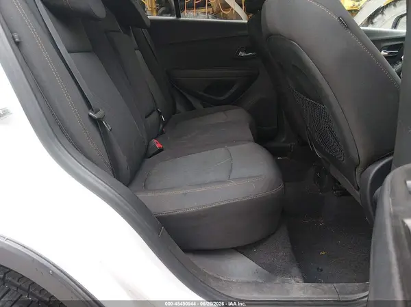 3GNCJPSB2JL260655 2018 CHEVROLET TRAX - Image 8