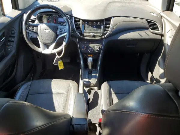 3GNCJPSB2JL325763 2018 CHEVROLET TRAX - Image 8