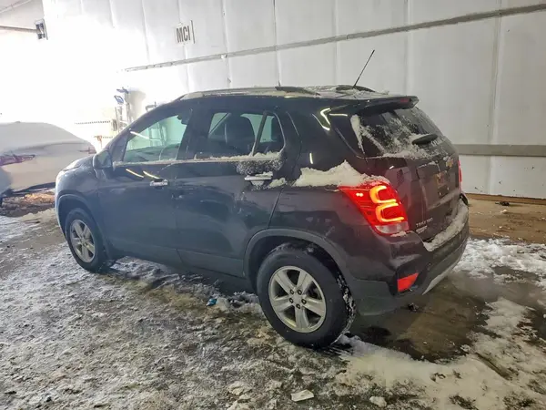 3GNCJPSB2JL332485 2018 CHEVROLET TRAX - Image 2