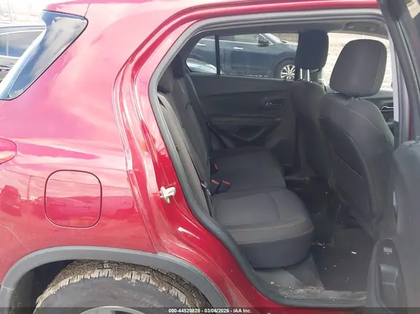 3GNCJPSB2JL396641 2018 CHEVROLET TRAX - Image 8