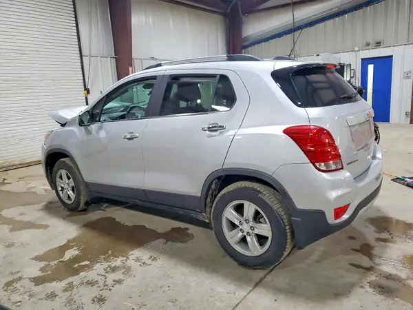 3GNCJPSB2JL403376 2018 CHEVROLET TRAX - Image 2