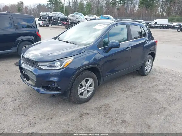 3GNCJPSB2JL404270 2018 CHEVROLET TRAX - Image 2