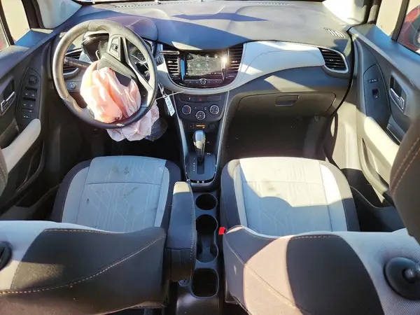 3GNCJPSB2KL167877 2019 CHEVROLET TRAX - Image 8