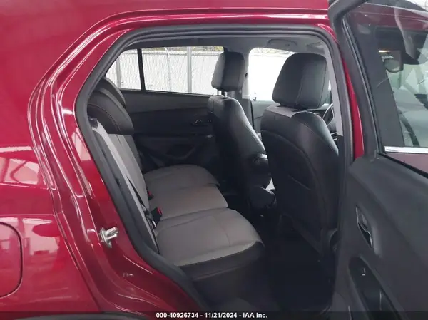 3GNCJPSB2KL175848 2019 CHEVROLET TRAX - Image 8