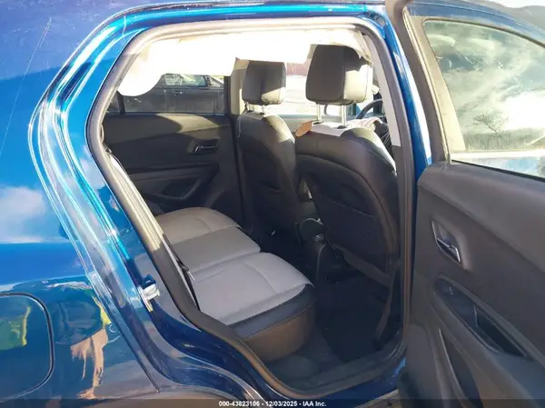 3GNCJPSB2KL190849 2019 CHEVROLET TRAX - Image 8