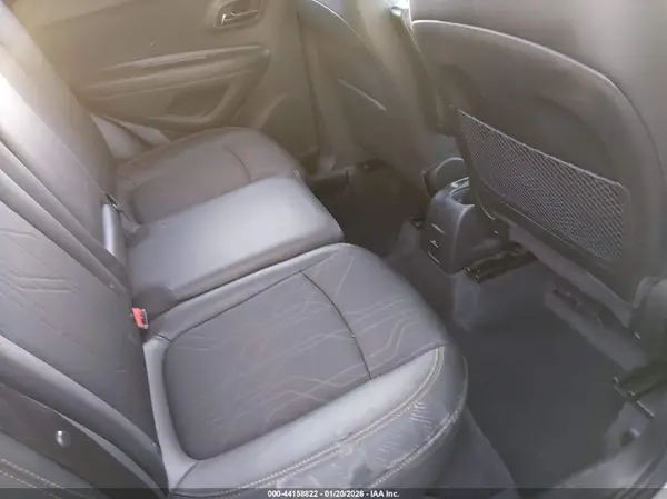3GNCJPSB2KL193945 2019 CHEVROLET TRAX - Image 8