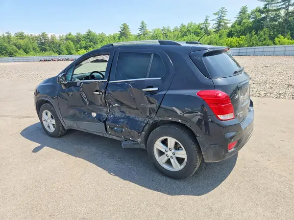 3GNCJPSB2KL261046 2019 CHEVROLET TRAX - Image 2