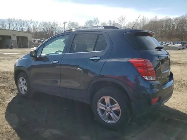 3GNCJPSB2KL315185 2019 CHEVROLET TRAX - Image 2