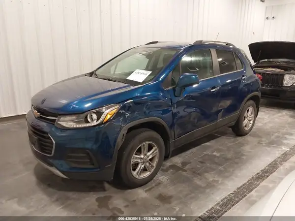 3GNCJPSB2KL361132 2019 CHEVROLET TRAX - Image 2