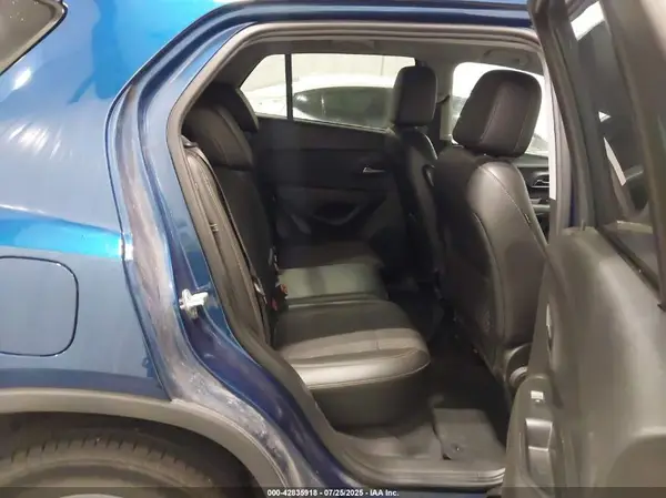 3GNCJPSB2KL361132 2019 CHEVROLET TRAX - Image 8