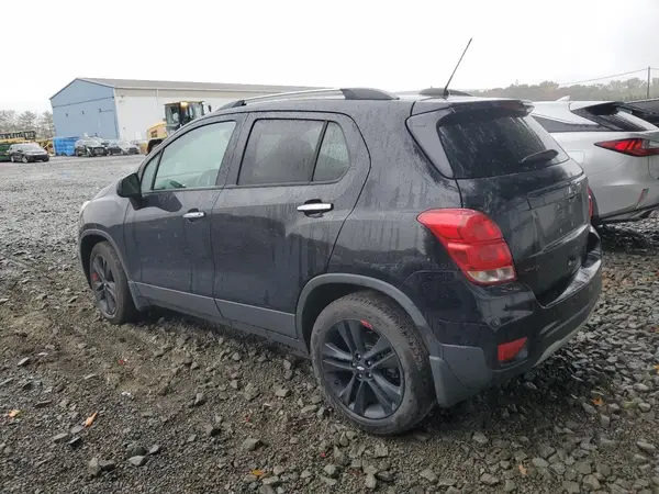 3GNCJPSB2KL369957 2019 CHEVROLET TRAX - Image 2