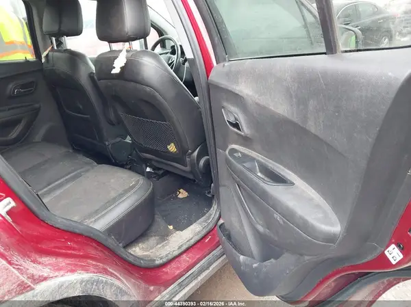 3GNCJPSB2KL391070 2019 CHEVROLET TRAX - Image 8