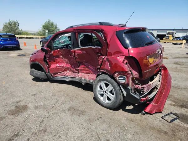3GNCJPSB2KL402021 2019 CHEVROLET TRAX - Image 2
