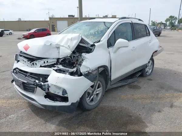 3GNCJPSB2LL122309 2020 CHEVROLET TRAX - Image 2