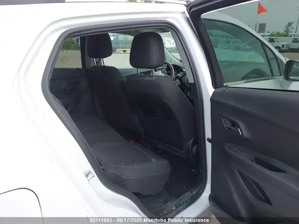 3GNCJPSB2LL122309 2020 CHEVROLET TRAX - Image 8
