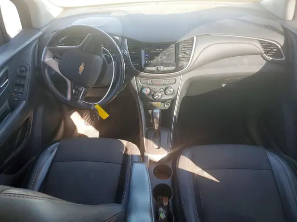 3GNCJPSB2LL135321 2020 CHEVROLET TRAX - Image 8