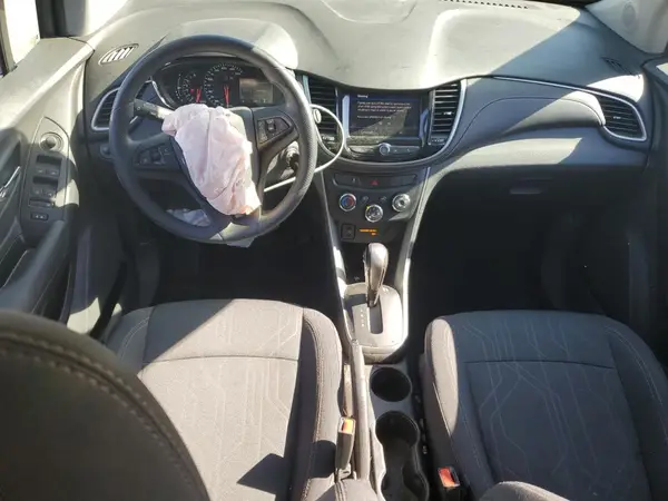3GNCJPSB2LL147243 2020 CHEVROLET TRAX - Image 8