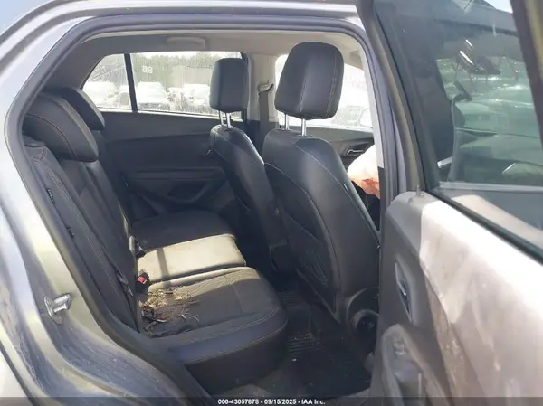 3GNCJPSB2LL158243 2020 CHEVROLET TRAX - Image 8