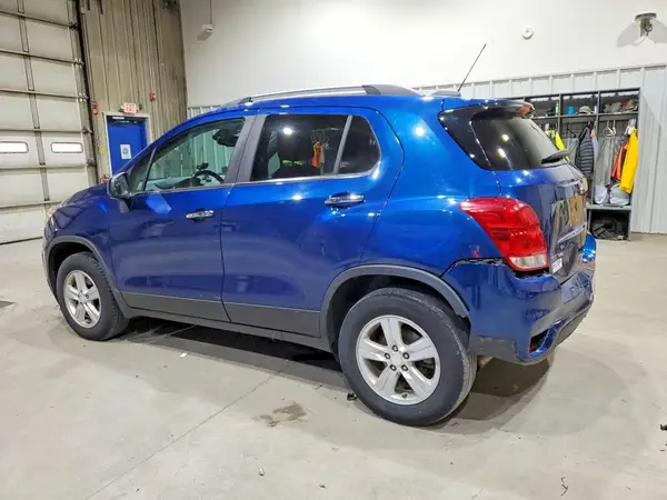 3GNCJPSB2LL167413 2020 CHEVROLET TRAX - Image 2