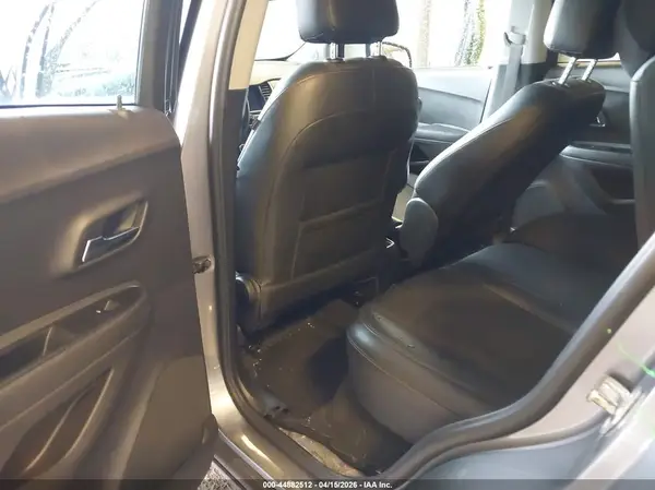 3GNCJPSB2LL258469 2020 CHEVROLET TRAX - Image 8
