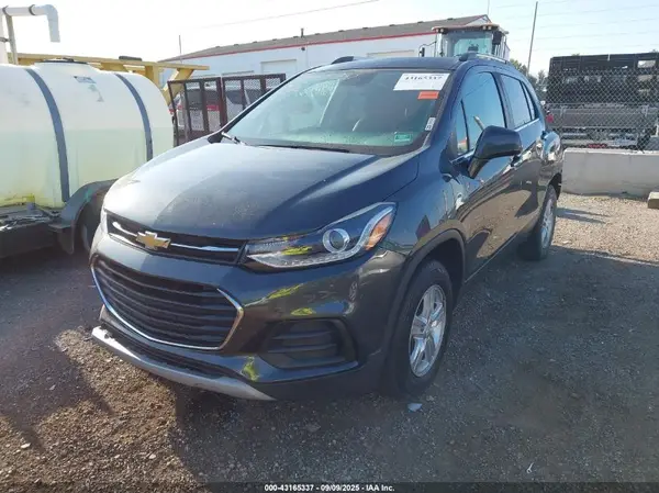 3GNCJPSB2LL270721 2020 CHEVROLET TRAX - Image 2