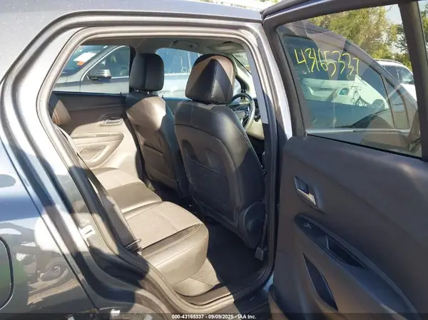 3GNCJPSB2LL270721 2020 CHEVROLET TRAX - Image 8