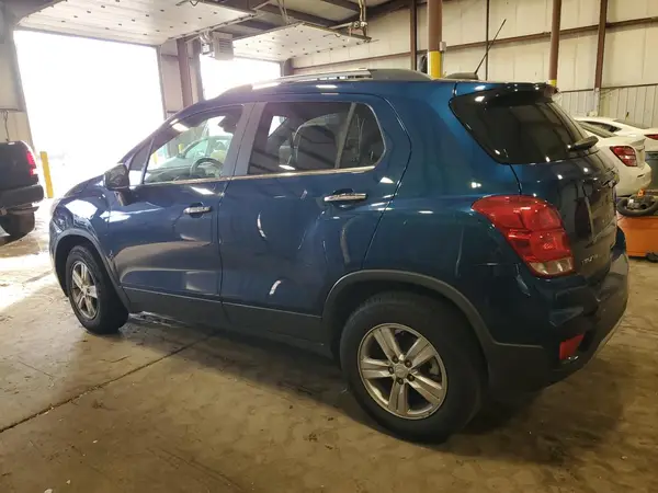 3GNCJPSB2LL283503 2020 CHEVROLET TRAX - Image 2