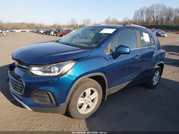 3GNCJPSB2LL326768 2020 CHEVROLET TRAX - Image 2
