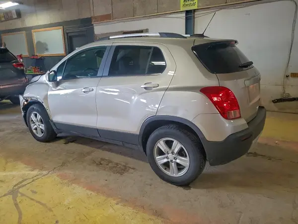 3GNCJPSB3GL120266 2016 CHEVROLET TRAX - Image 2
