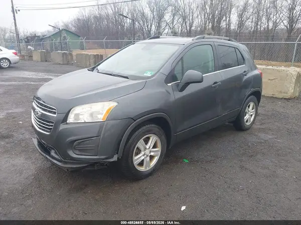 3GNCJPSB3GL128366 2016 CHEVROLET TRAX - Image 2