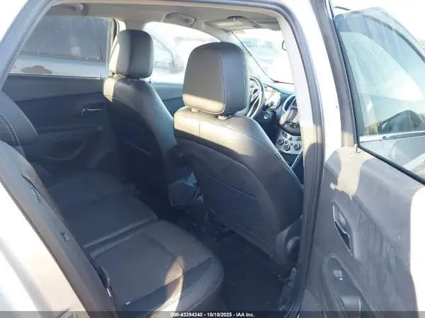 3GNCJPSB3GL164901 2016 CHEVROLET TRAX - Image 8