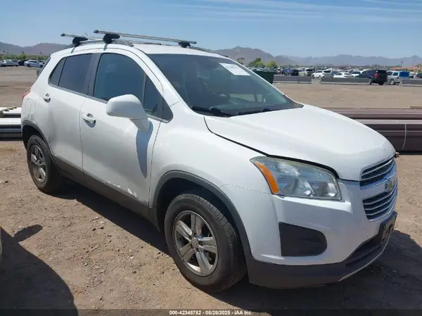 3GNCJPSB3GL196067 2016 CHEVROLET TRAX - Image 1