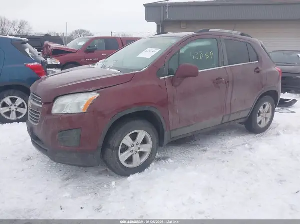 3GNCJPSB3GL260866 2016 CHEVROLET TRAX - Image 2