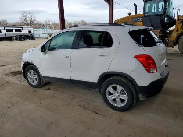 3GNCJPSB3GL272077 2016 CHEVROLET TRAX - Image 2