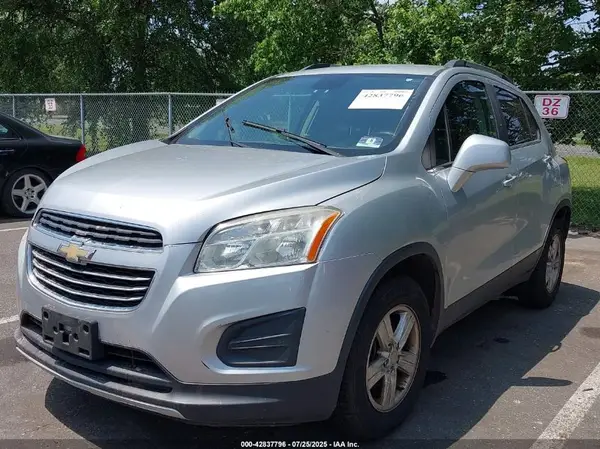 3GNCJPSB3GL272631 2016 CHEVROLET TRAX - Image 2