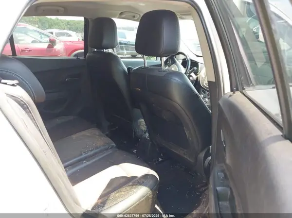 3GNCJPSB3GL272631 2016 CHEVROLET TRAX - Image 8