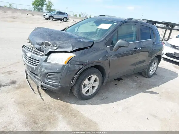 3GNCJPSB3GL276680 2016 CHEVROLET TRAX - Image 2